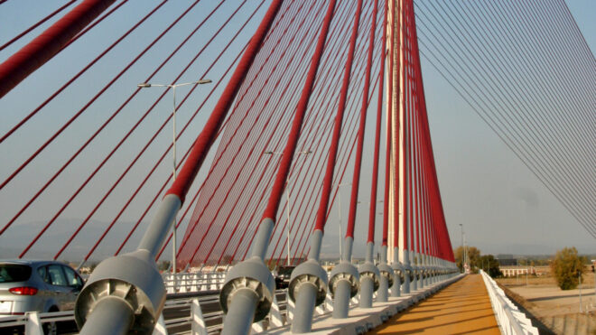 A 26-year-old daredevil identified only as a British citizen was climbing the 630-foot Castilla-La Mancha bridge in Talavera de la Reina when he plunged to his death shortly after 7 a.m., according to The Times of London. (Primeraplana/Dreamstime/TNS)