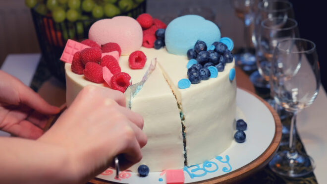 gender reveal cake