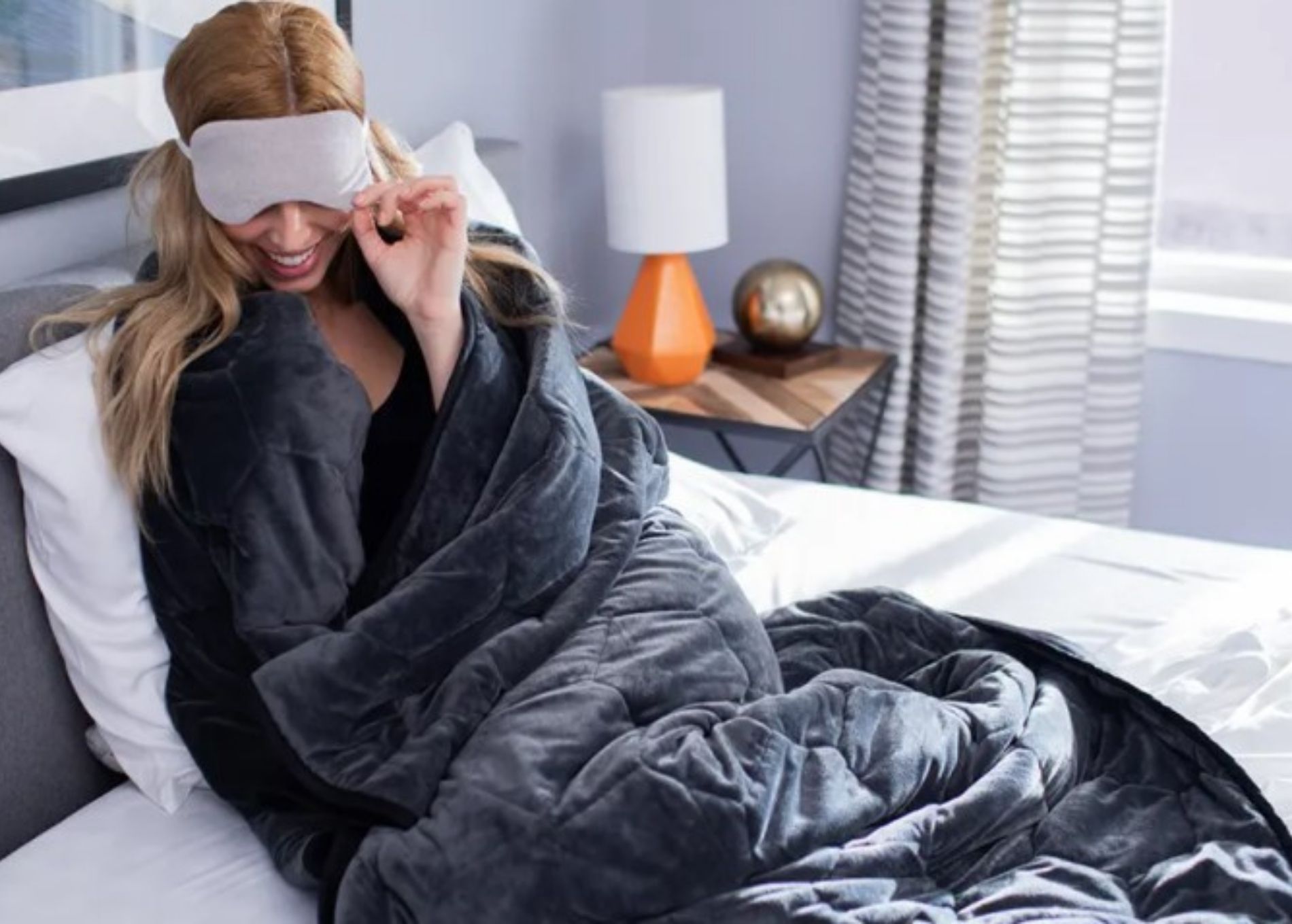 weighted_blankets_-_laylasleep.jpg
