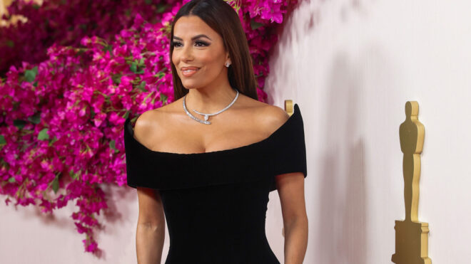 Eva Longoria arrives on the red carpet for the 96th Academy Awards at the Dolby Theatre in Los Angeles on March 10, 2024. (Jason Armond/Los Angeles Times/TNS)