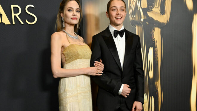 Angelina Jolie, Knox Jolie-Pitt