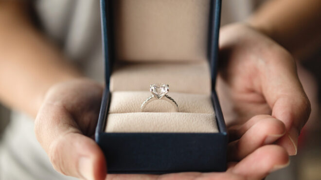 Diamond engagement ring