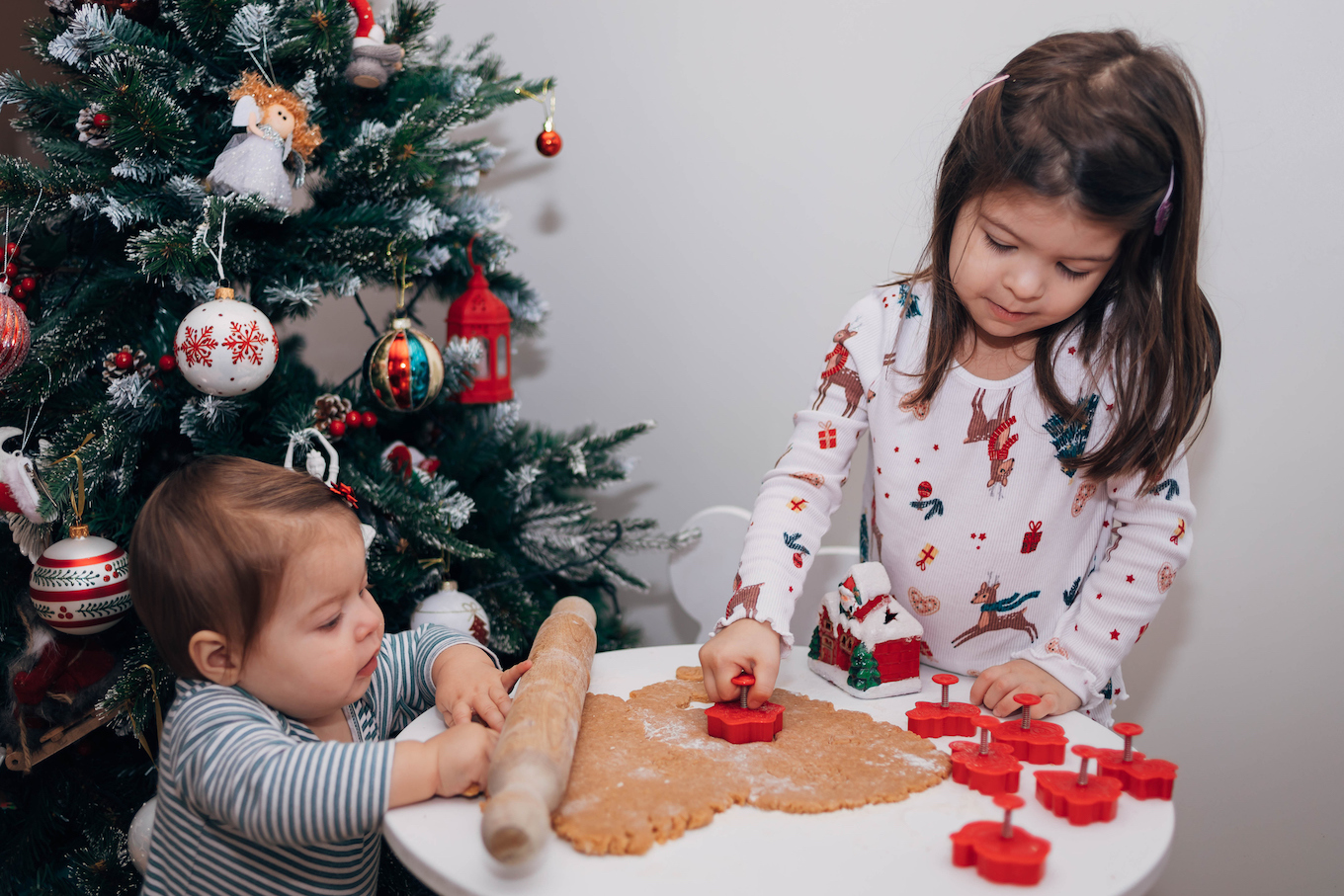 Kids playing on Christmas