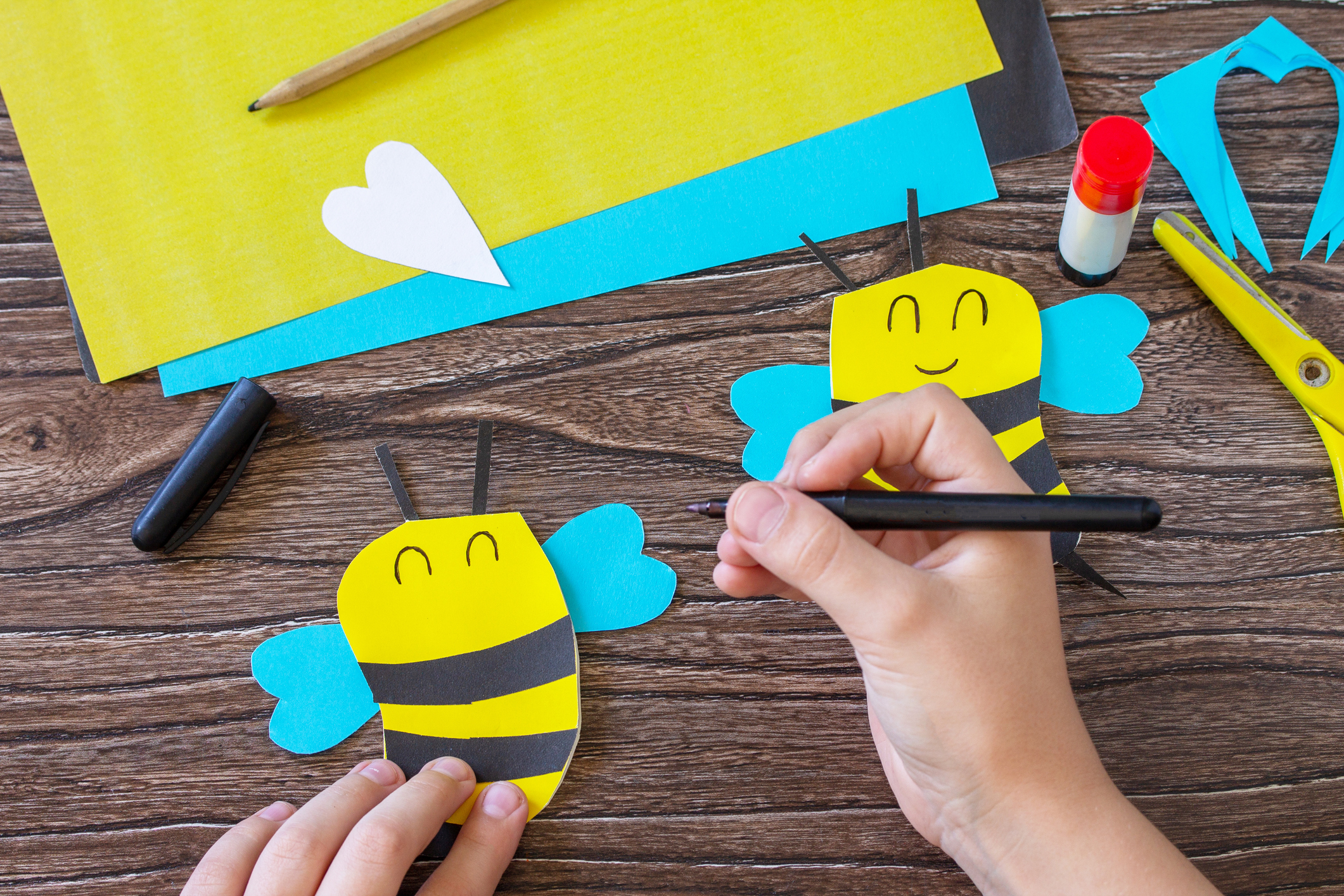 Valentine's Day bee card