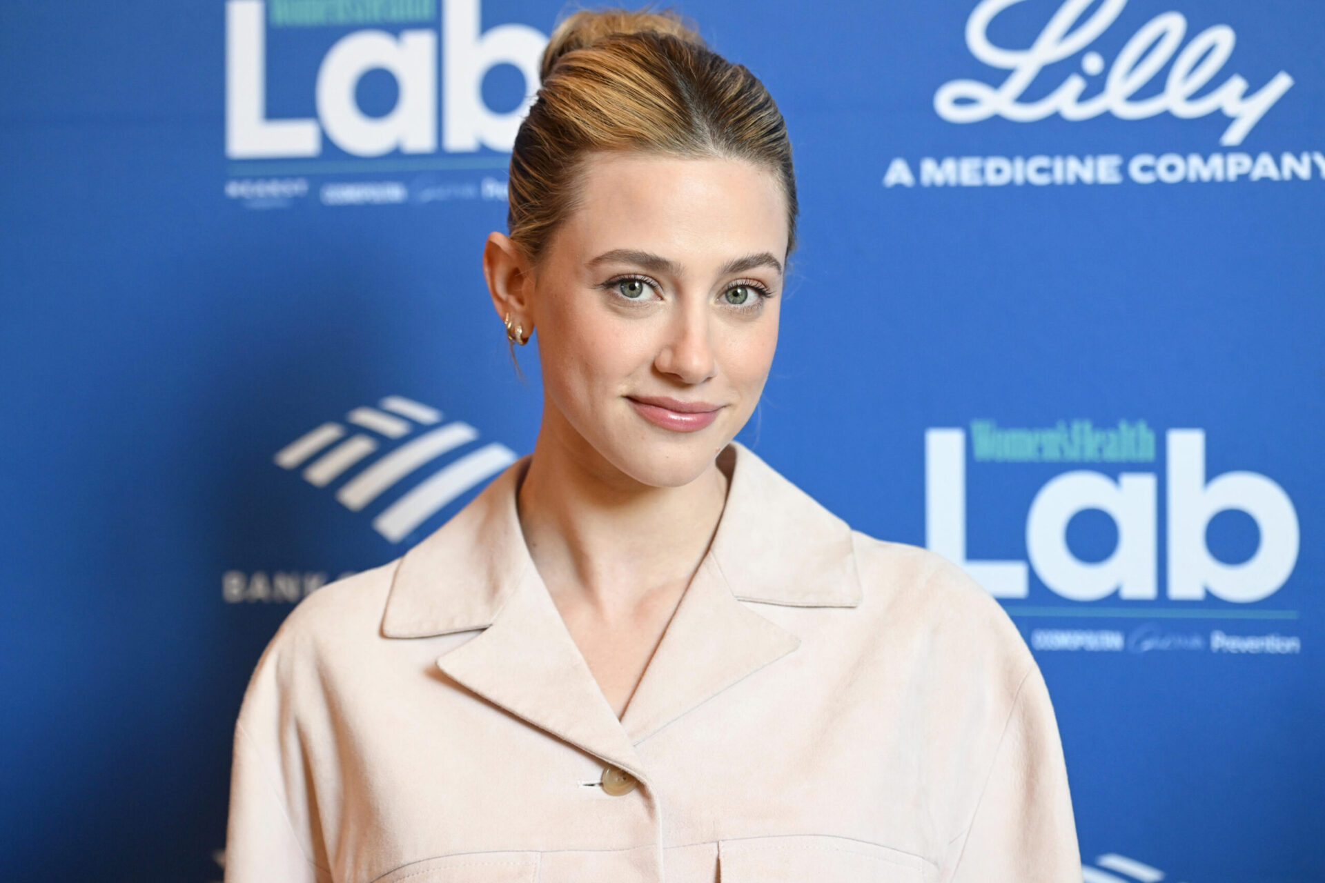 Lili Reinhart