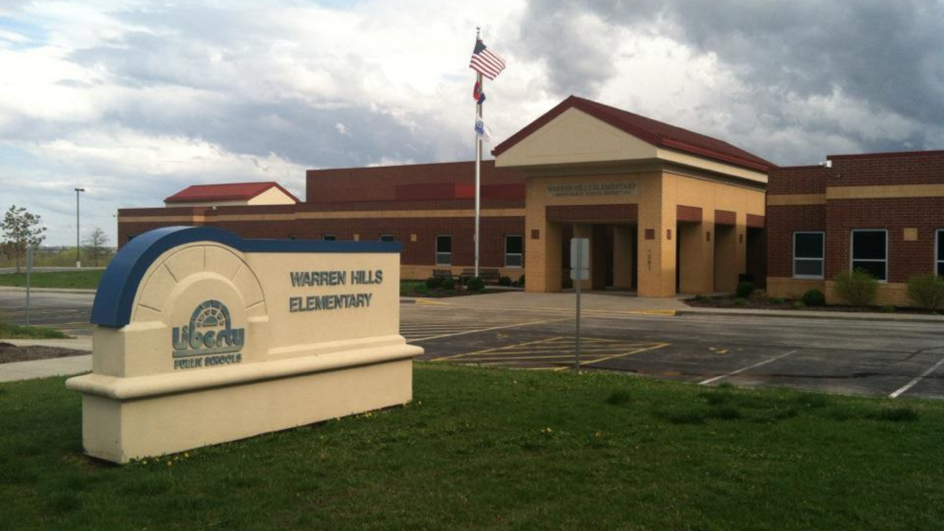 exterior of Warren Hills Elementary school in Liberty, Missouri