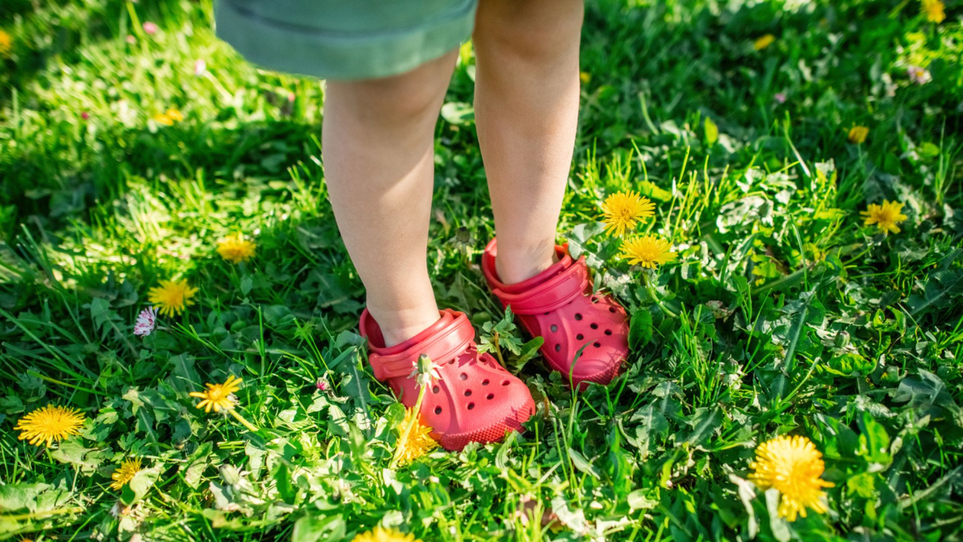 crocs saved toddler's foot