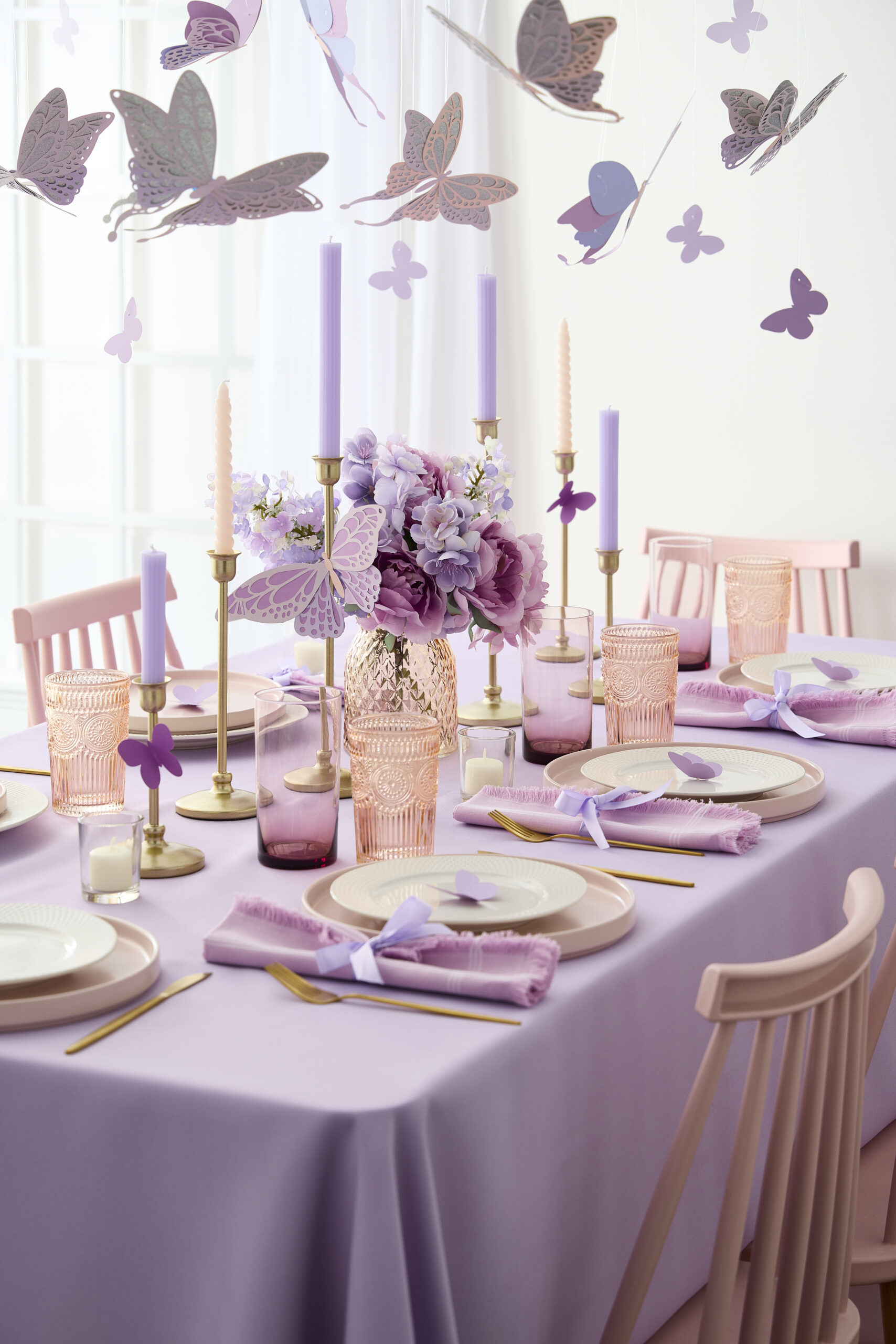 PHOTO-00089 Celebrations: Birthday - PHOTO-00089 - 2025 Celebrations: Quicenera (15th birthday)? - Shot C - Purple Butterfly Tablescape