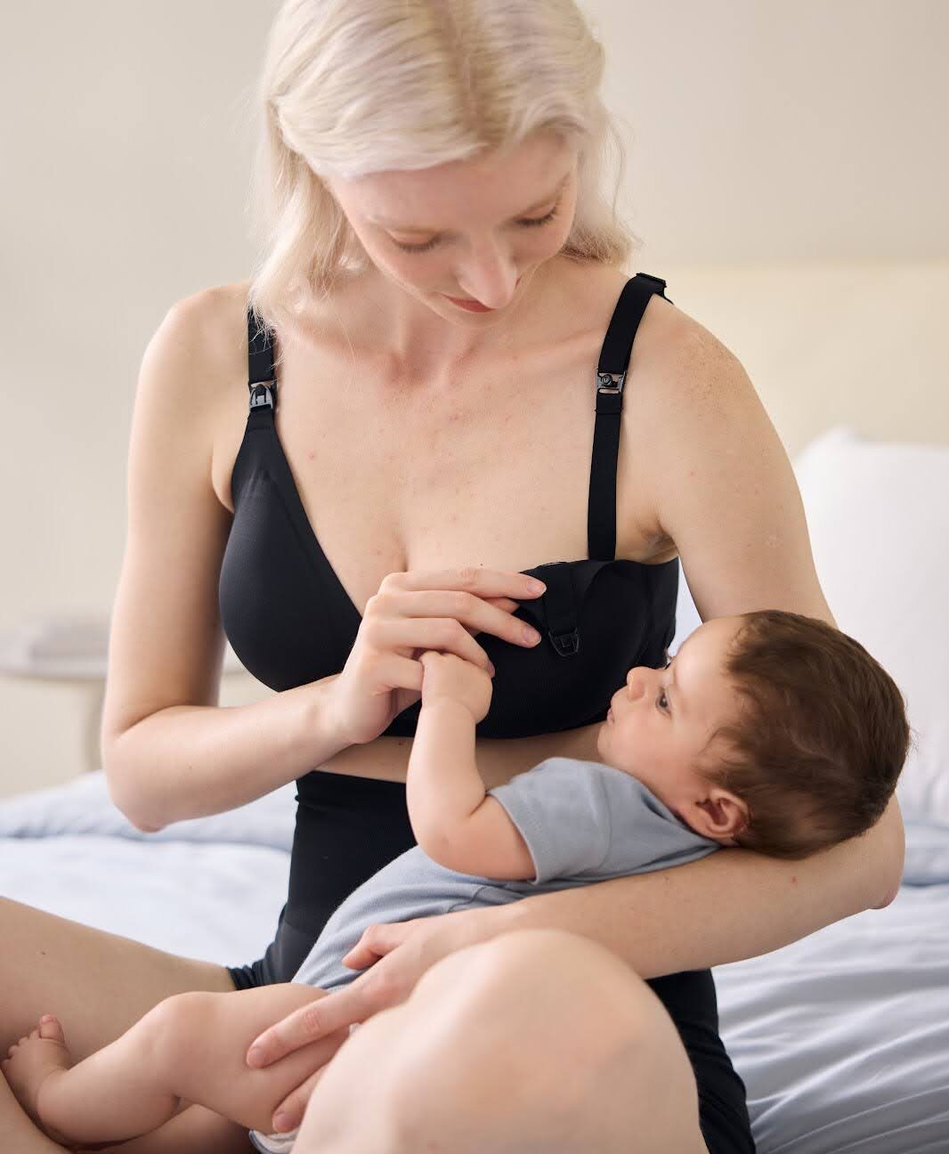 momcozy nursing bra