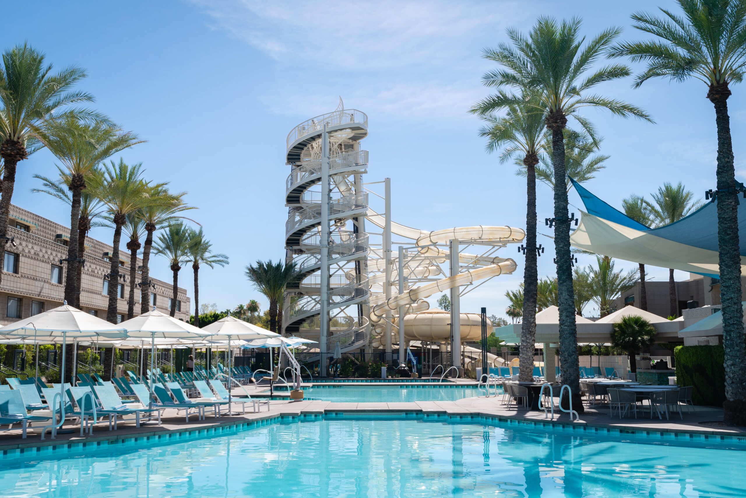 teen spa pool area