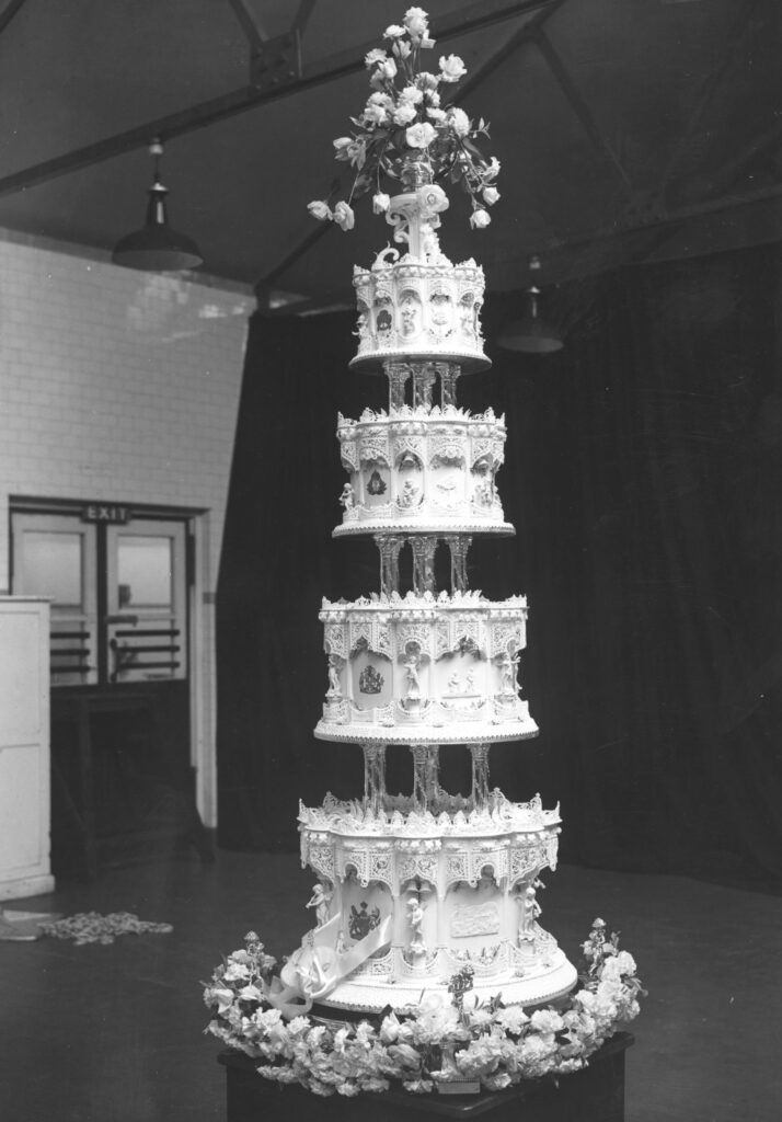 Queen Elizabeth's wedding cake