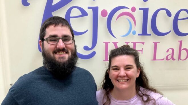Tim and Lindsey Pierce adopted an embryo