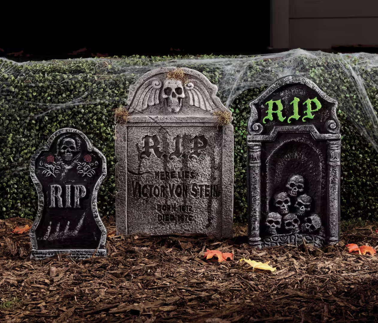 Screenshot 2025-10-12 at 3.48.21 PM halloween party decor