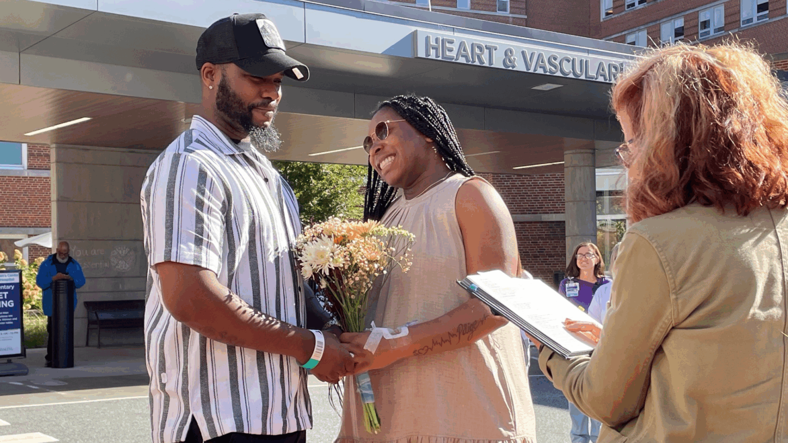 Woman Gets Married Outside Hospital While in Active Labor