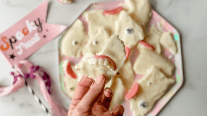 halloween yogurt bark