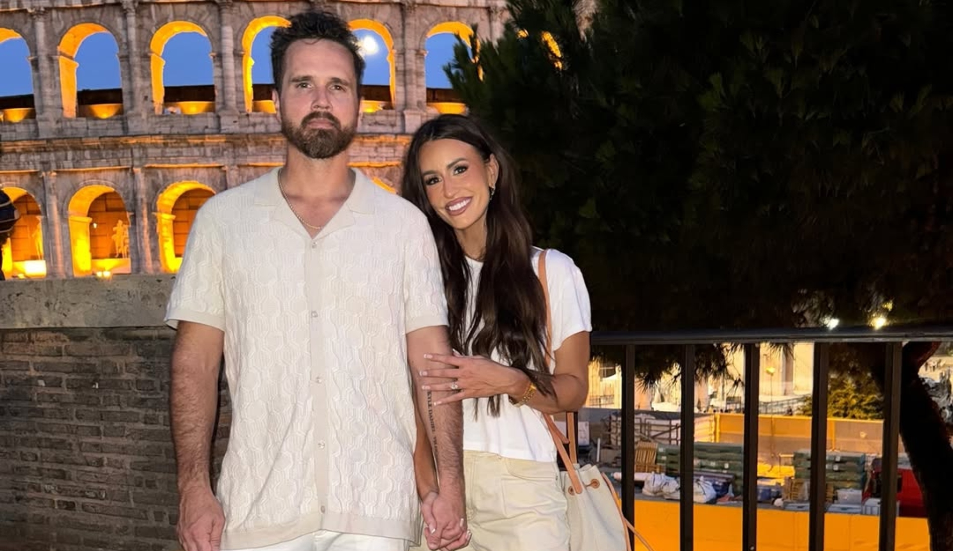 Mom Influencer Under Fire for Sharing 'Super Super Uncomfortable' Photo of Her Kiddo