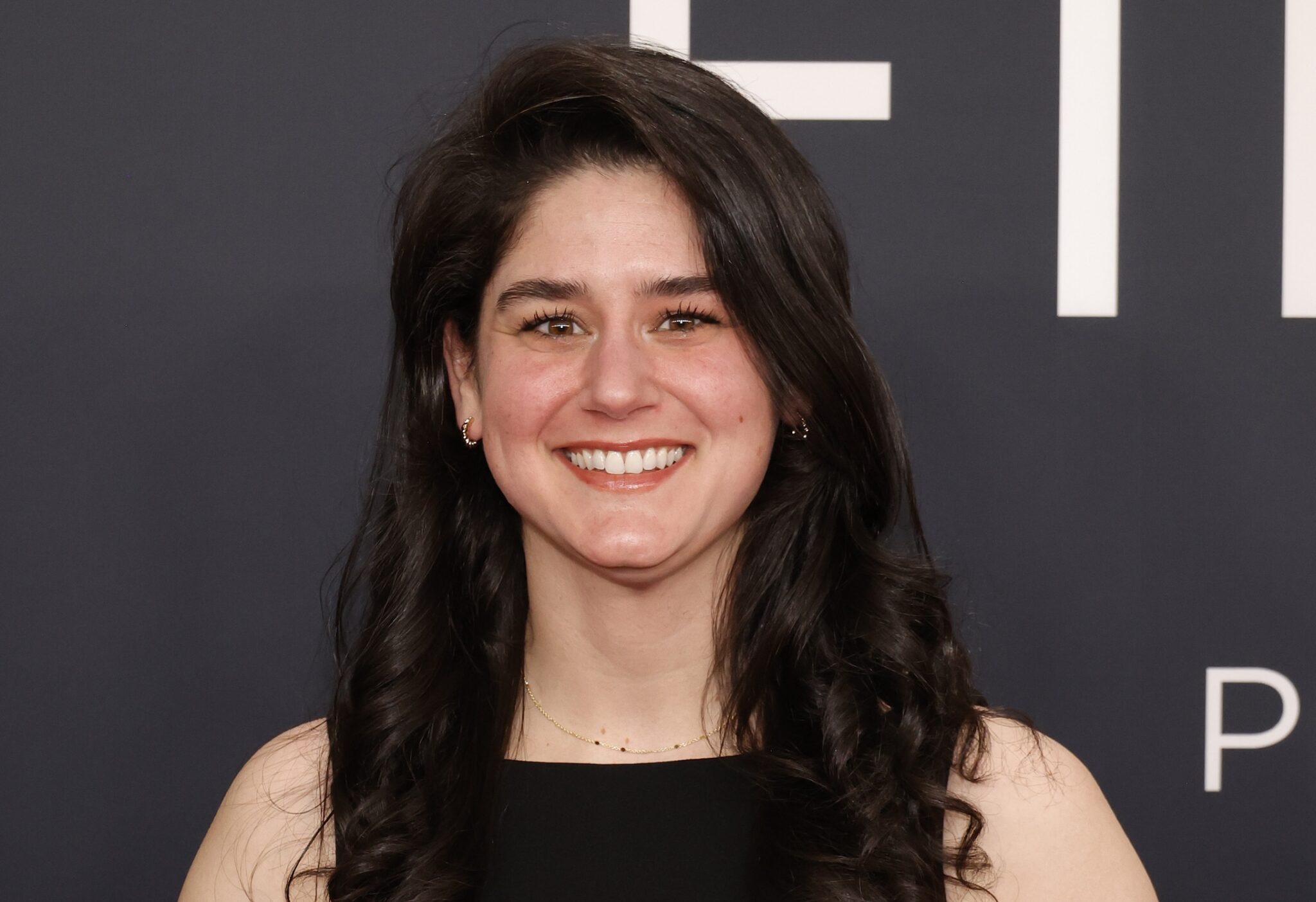 Elyse Myers Accused of 'Perpetual Victimhood' After Controversy Over(01)