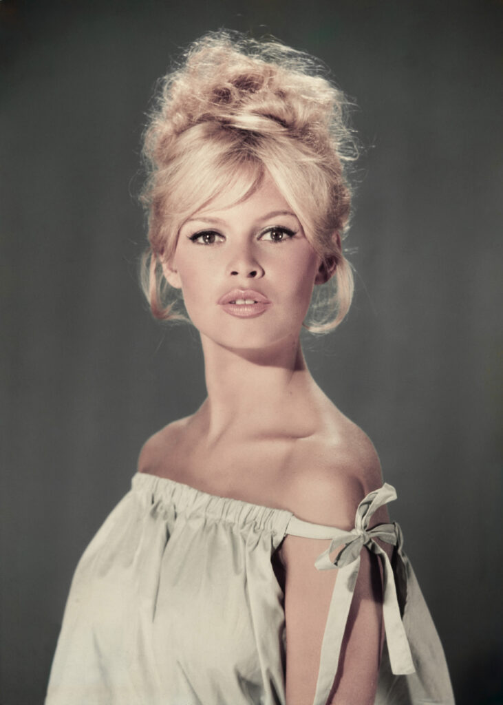Brigitte Bardot posing