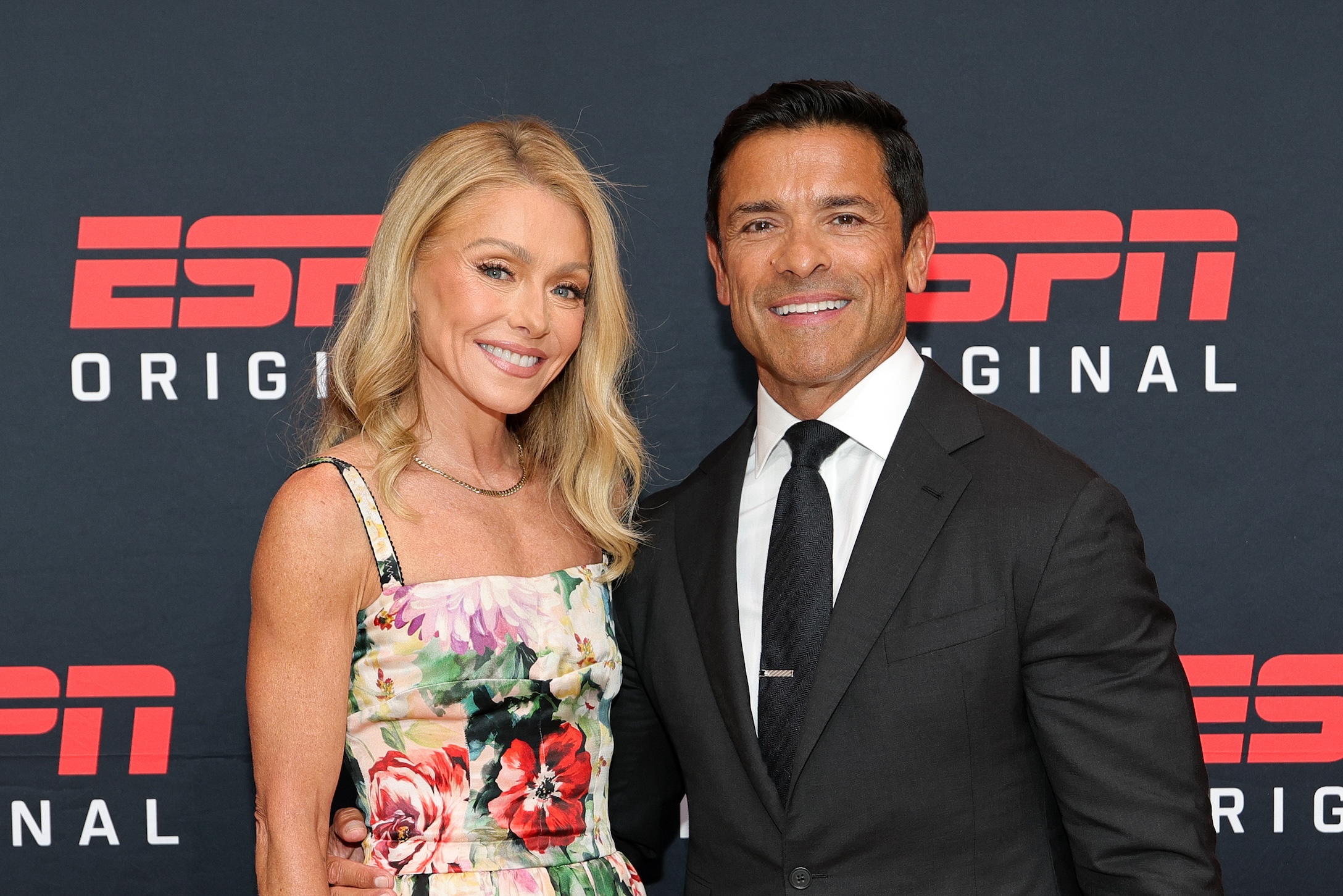 Kelly Ripa, Mark Consuelos