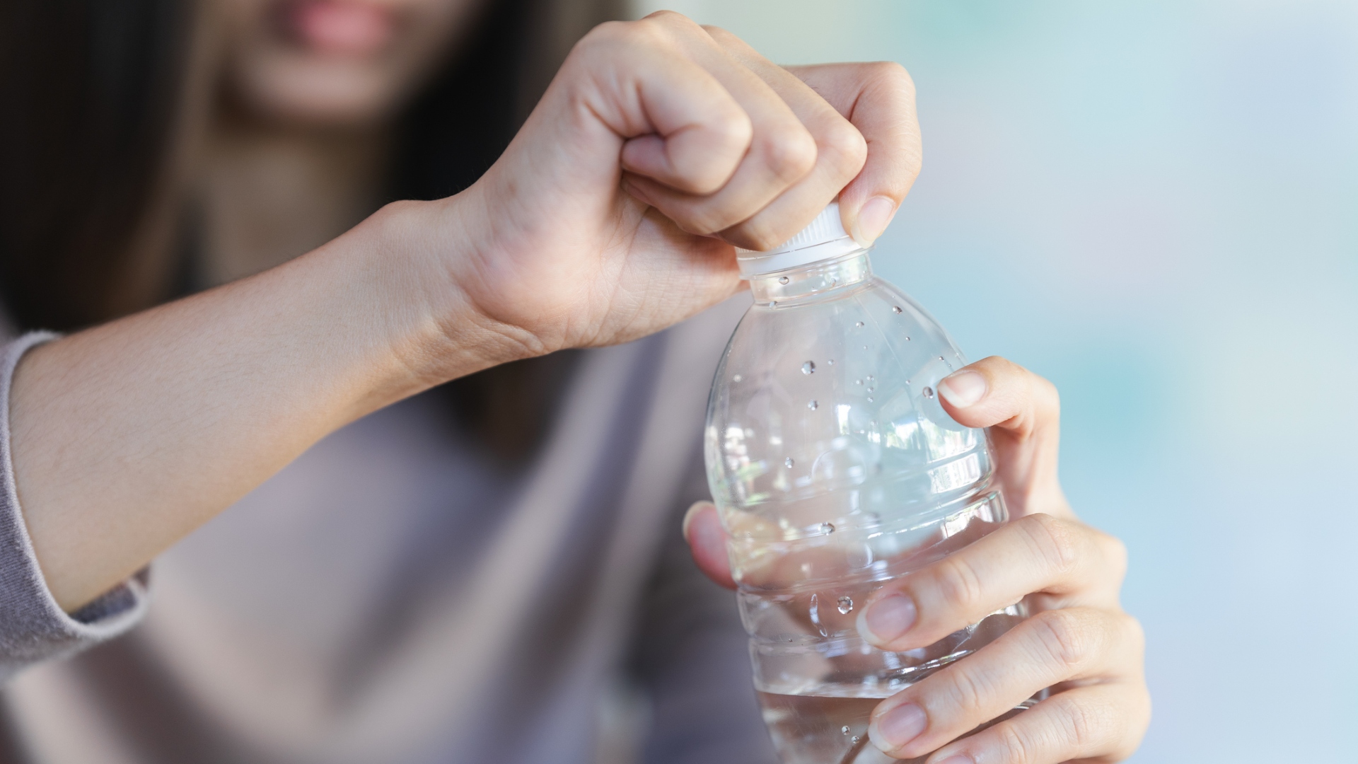 water bottle gin